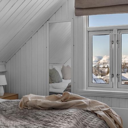 Cozy Central Loft Apartment With Amazing View Tromso Bagian luar foto