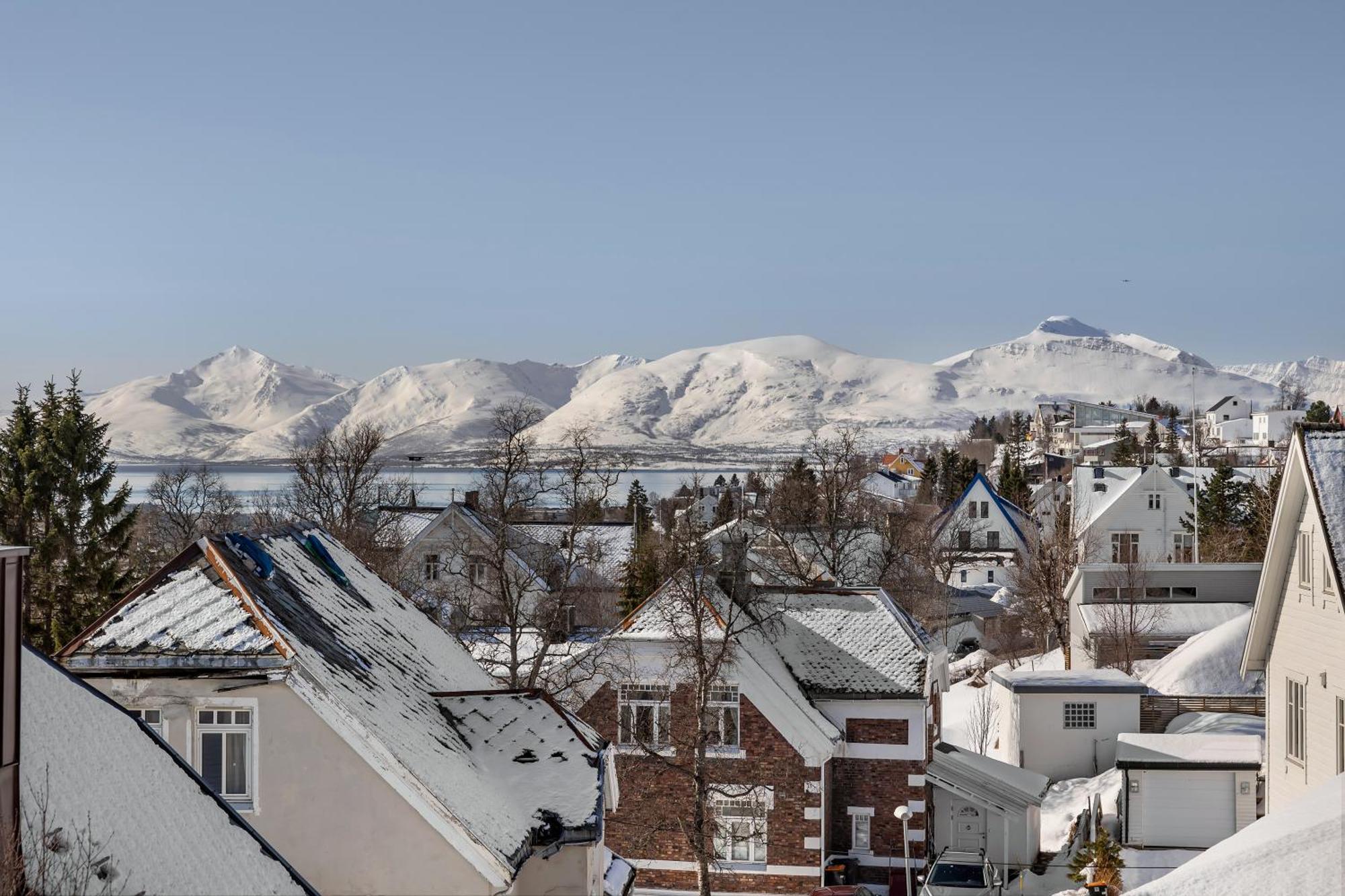 Cozy Central Loft Apartment With Amazing View Tromso Bagian luar foto